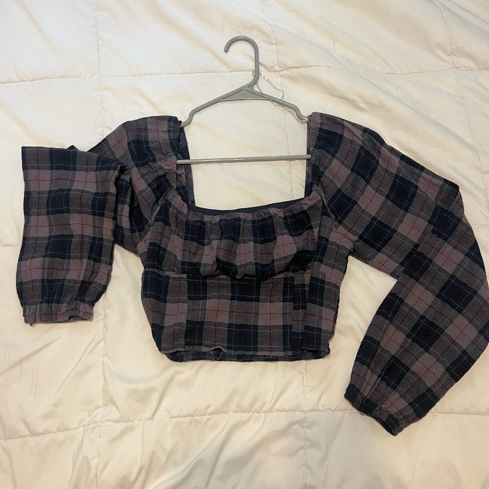 Long Sleeve Target Crop Top